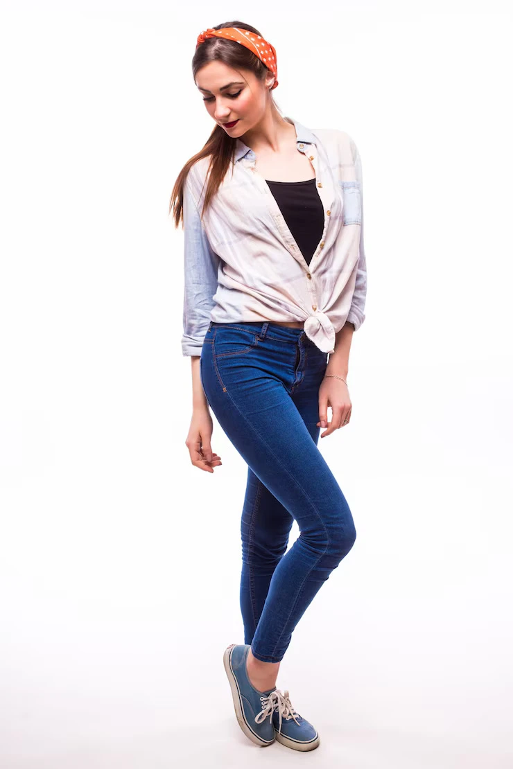 Women's Casual Chic Outfit - Tie-Front Shirt, Skinny Jeans & Headband Ensemble - Women's casual outfit