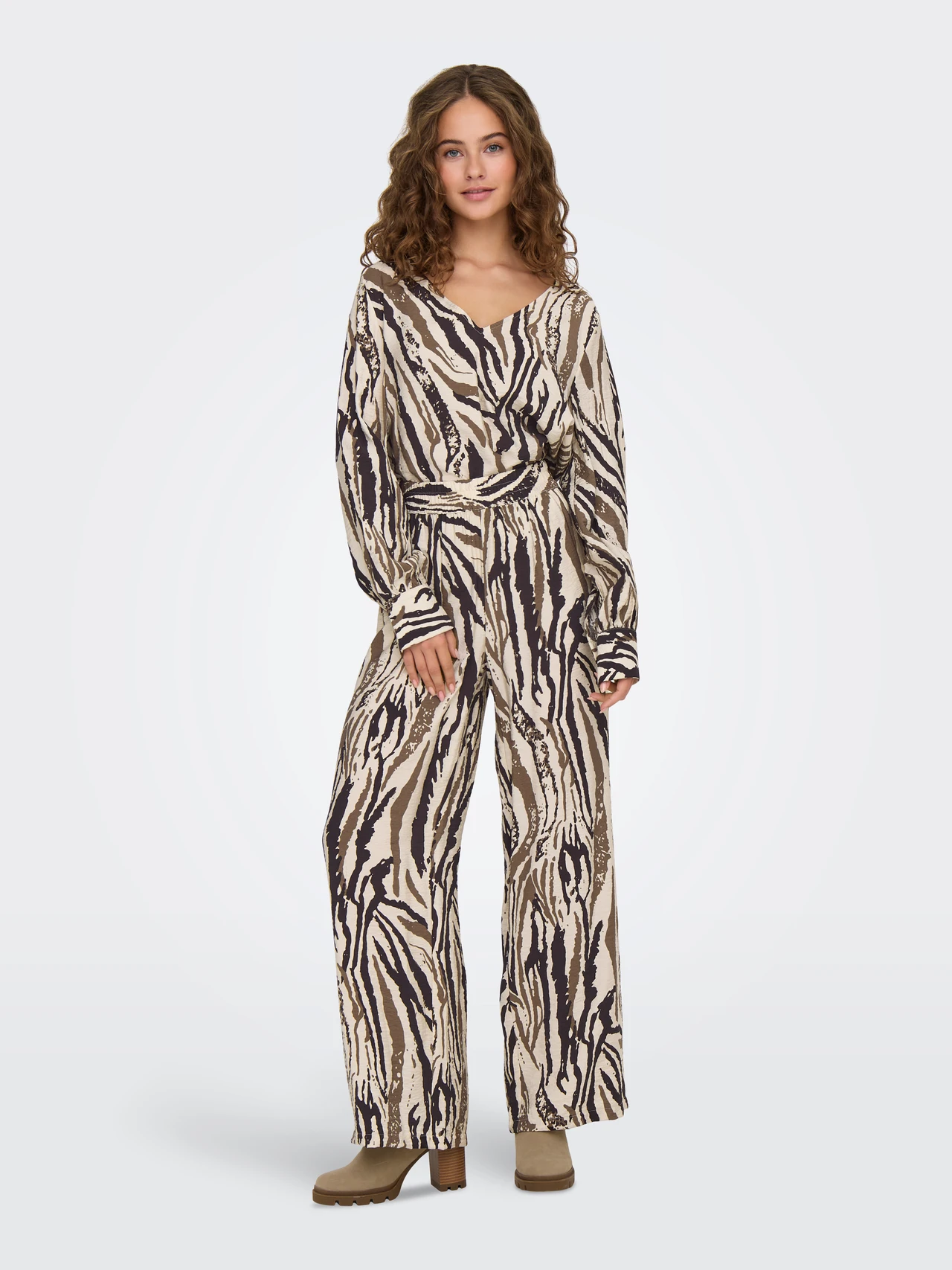 Women's Zebra Print Wide-Leg Wrap Jumpsuit with Long Sleeves - Zebra print jumpsuit